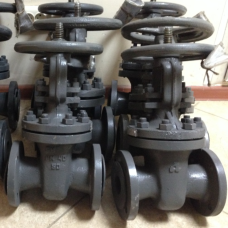 Задвижка клиновая стальная 25Л 30с15нж Ду200 Ру40